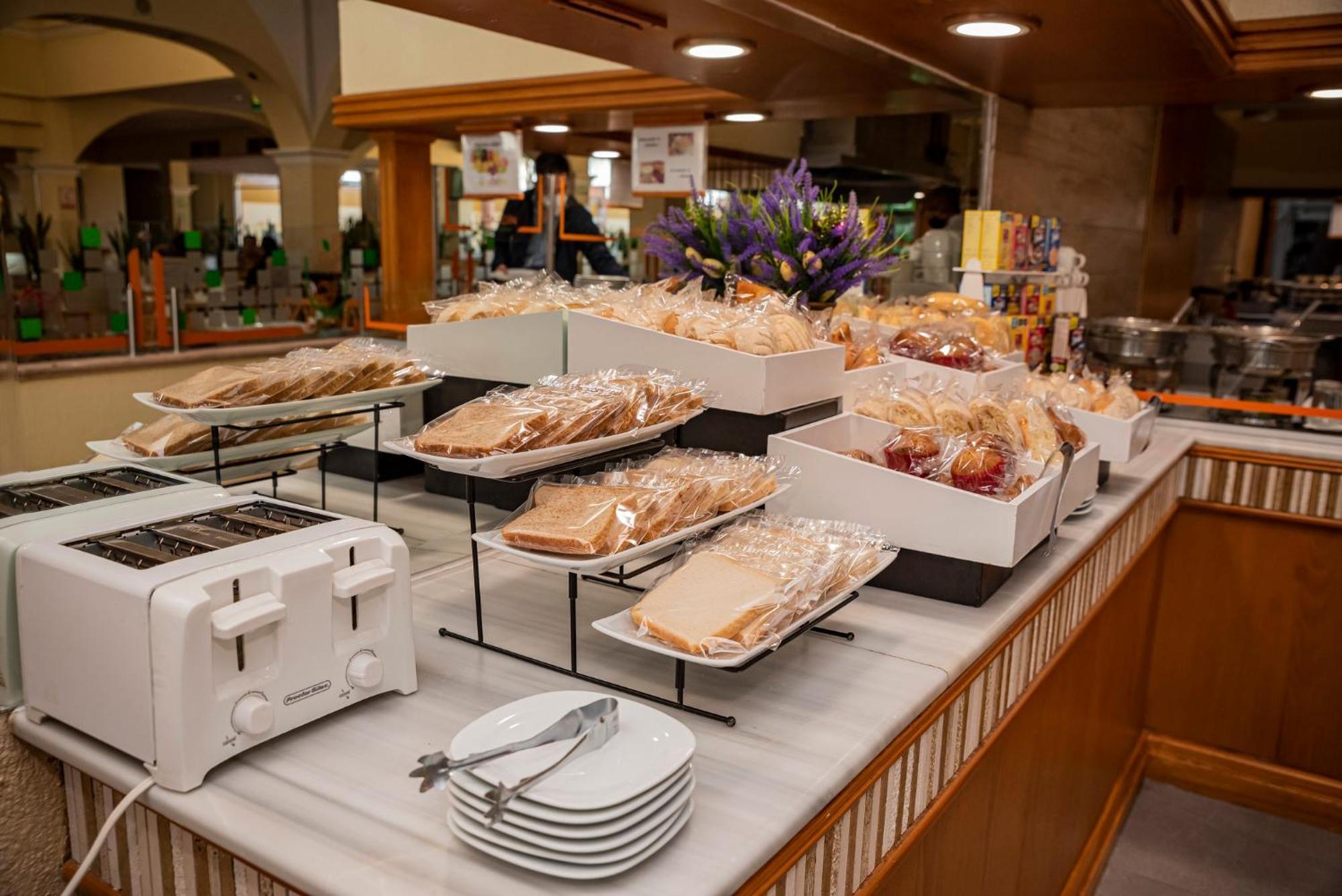 Holiday Inn La Piedad By Ihg Bagian luar foto